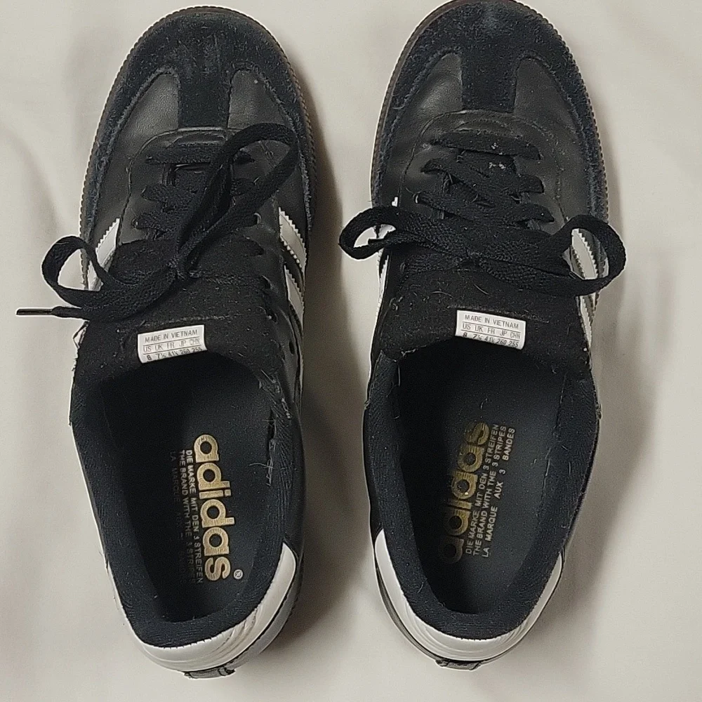 Adidas Samba Black and White Shoes - Picture 2 of 5